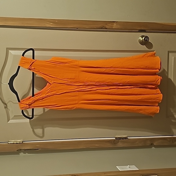 Ann Taylor beautiful orange 🍊 sleeveless dress - Picture 1 of 6
